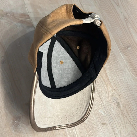 Baseball cap main image 7